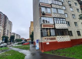 Продается трехкомнатная квартира, 66.2 м2, Тюмень, Депутатская улица, 95