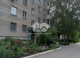 Продается двухкомнатная квартира, 47 м2, Новосибирск, улица Арбузова, 1, Советский район