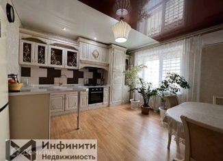 Продаю двухкомнатную квартиру, 92.7 м2, Ставрополь, улица Мимоз, 18, ЖК Восток