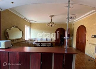 Сдается в аренду дом, 350 м2, Новосибирск, улица Караваева, 50