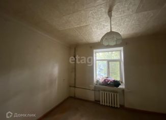 Продаю 2-комнатную квартиру, 58 м2, Екатеринбург, улица 8 Марта, 123