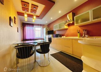 Продам 3-ком. квартиру, 80.9 м2, Воронеж, улица Владимира Невского, 38