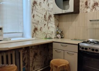 Сдается двухкомнатная квартира, 43.5 м2, Волжский, улица Горького, 54