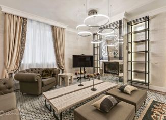 Продаю дом, 500 м2, деревня Александровка, Центральная улица, 19