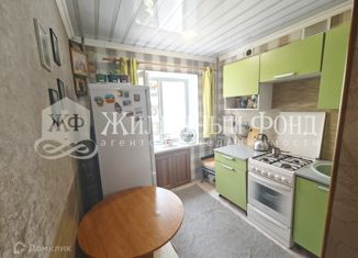 Продается трехкомнатная квартира, 55.5 м2, Курск, Школьная улица, 5к1, Центральный округ