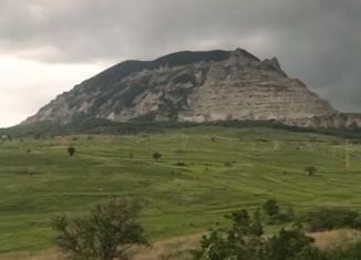 Продается двухкомнатная квартира, 56 м2, Минеральные Воды, улица Дружбы, 27