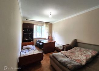 Продается 1-комнатная квартира, 30 м2, Нальчик, улица Толстого, 98А