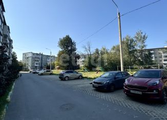 Продаю однокомнатную квартиру, 33 м2, Новомосковск, улица Мира, 9А