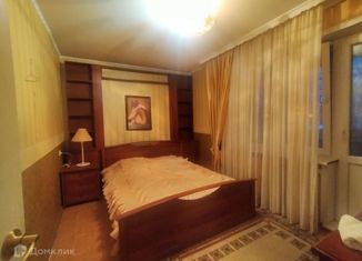 Сдача в аренду 4-комнатной квартиры, 85 м2, Старый Оскол, микрорайон Восточный, 8