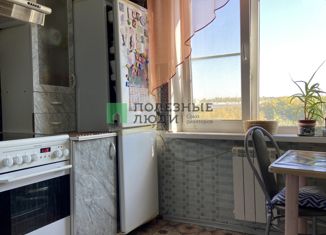 Продаю двухкомнатную квартиру, 52 м2, Челябинск, Набережная улица, 1