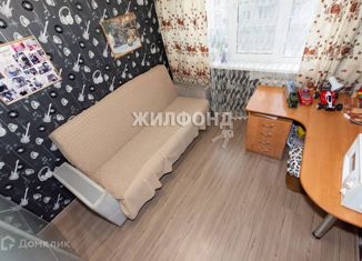 Продажа 2-комнатной квартиры, 43.5 м2, Новосибирск, улица Солидарности, 91