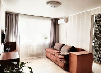 Продам 1-комнатную квартиру, 30.4 м2, Владивосток, улица Кутузова, 8, Советский район