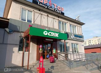 Сдается в аренду офис, 400 м2, Саратов, Ленинский район, улица имени С.Ф. Тархова, 25Д