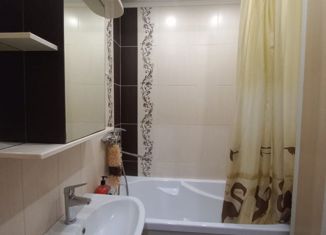 Аренда 2-ком. квартиры, 48 м2, Нижнекамск, улица Гагарина, 1А