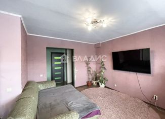 Продаю трехкомнатную квартиру, 57.4 м2, поселок городского типа Разумное, Юбилейная улица, 12