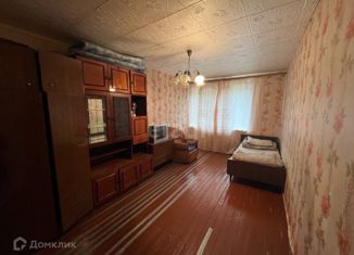 Продажа 2-комнатной квартиры, 42.5 м2, поселок городского типа Белоомут, улица Пески, 25