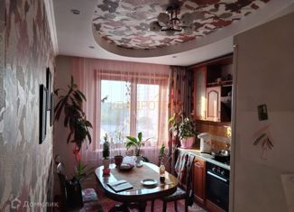 Продается 3-комнатная квартира, 65 м2, Новосибирск, улица Вахтангова, 3А, улица Вахтангова