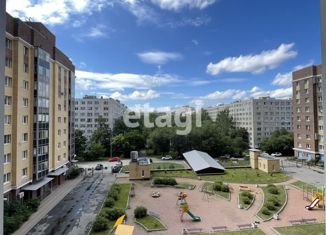 Продаю 2-ком. квартиру, 54.9 м2, Санкт-Петербург, проспект Большевиков, 11к2, метро Улица Дыбенко