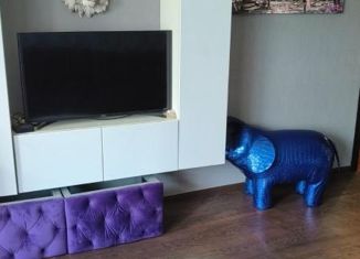 Продам 4-комнатную квартиру, 78 м2, Тольятти, улица Матросова, 23, Комсомольский район