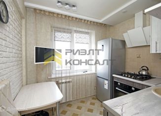 Продам 2-ком. квартиру, 44.7 м2, Омск, 21-я Амурская улица, 30, Центральный округ