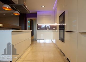 Трехкомнатная квартира в аренду, 105 м2, Сестрорецк, улица Воскова, 10