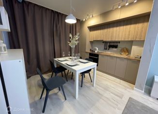 Продам четырехкомнатную квартиру, 95 м2, село Засечное, Центральная улица, 18