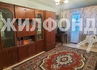 Трехкомнатная квартира на продажу, 55.3 м2, рабочий посёлок Ордынское, проспект Революции, 64
