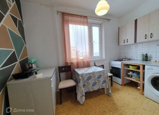 Сдаю 1-ком. квартиру, 40 м2, Москва, Сельскохозяйственная улица, 18к3, станция Ботанический сад