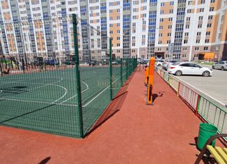 Продается 1-комнатная квартира, 42 м2, посёлок городского типа Медведево, улица Дмитрия Средина, 11