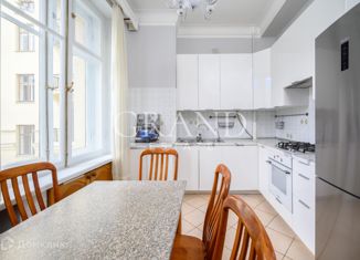 Продаю пятикомнатную квартиру, 123 м2, Москва, Поварская улица, 31/29, метро Баррикадная