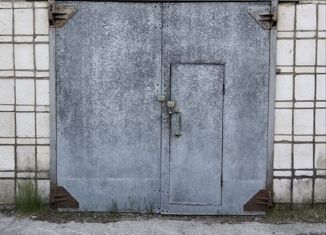 Продаю гараж, 18 м2, Сыктывкар, Центральный район, Интернациональная улица, 131