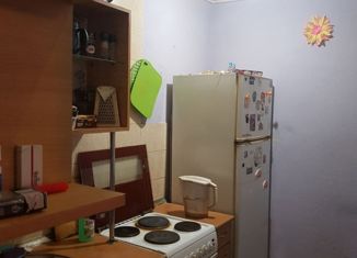 Продам 2-ком. квартиру, 42 м2, Череповец, улица Краснодонцев, 49