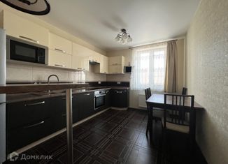 Продается 2-комнатная квартира, 56 м2, Казань, улица Космонавтов, 61Г, ЖК Созвездие