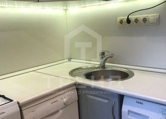 Продается 3-ком. квартира, 41.5 м2, Санкт-Петербург, улица Костюшко, 66, метро Московская