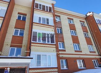 Продам двухкомнатную квартиру, 56 м2, Арск, улица Баки Урманче, 26