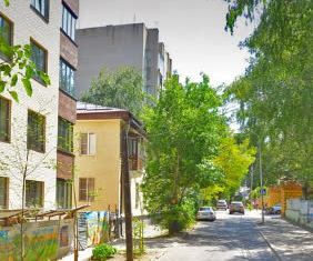 Продаю 3-ком. квартиру, 119.8 м2, Ставрополь, микрорайон № 2, улица К. Хетагурова, 22