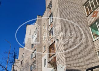 Продаю 3-ком. квартиру, 66.6 м2, Лысьва, Первомайская улица, 37/2