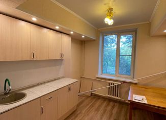 Продается 3-комнатная квартира, 60 м2, рабочий поселок Первомайский, Индустриальная улица, 12