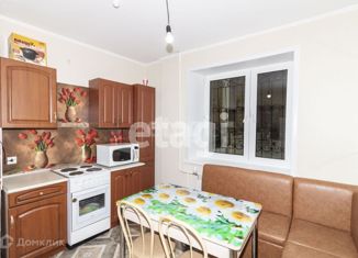 Продается трехкомнатная квартира, 75 м2, Тюменская область, улица Николая Ростовцева, 18