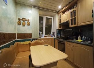 Продам 2-ком. квартиру, 44.1 м2, Павловск, Пионерская улица, 1к1