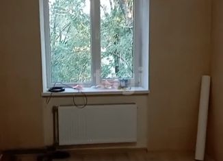 Продажа 2-комнатной квартиры, 45.8 м2, Армянск, улица Иванищева, 16