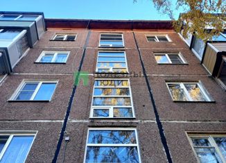 Продается 2-комнатная квартира, 48.7 м2, Петрозаводск, улица Репникова, 21Б, район Ключевая