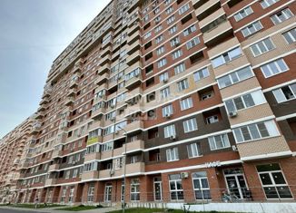 Продажа 1-ком. квартиры, 34 м2, Краснодар, ЖК Акварели 2, Тепличная улица, 62/1к5