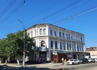 Продаю комнату, 100 м2, Саратов, улица имени П.Н. Яблочкова, 1, Фрунзенский район