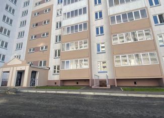 Продается двухкомнатная квартира, 67 м2, Омск, улица Леонида Маслова, 1, ЖК Регата