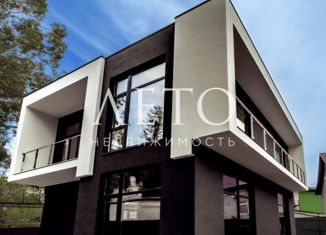 Продам дом, 185 м2, посёлок городского типа Дагомыс, Фестивальная улица, 41