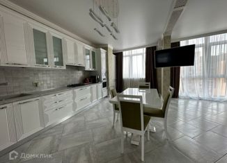 Продаю 3-комнатную квартиру, 117 м2, Ставрополь, улица Ленина, 417Ак1, микрорайон №20