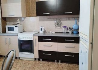 Продам 3-комнатную квартиру, 104 м2, Старый Оскол, микрорайон Степной, 4