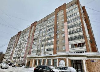 Продается 2-комнатная квартира, 49.4 м2, Ярославль, улица Гагарина, 38, район Нефтестрой