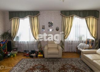 Продаю четырехкомнатную квартиру, 131 м2, Челябинская область, проспект Макеева, 4